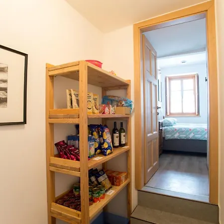 Alloggio in famiglia Juliana - With Two Single Beds Podbrdo